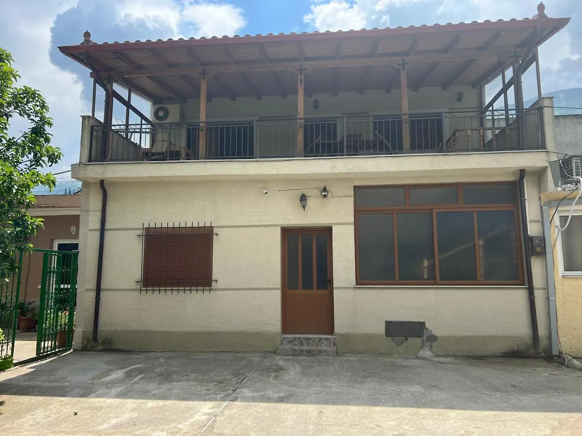 Guest House Vjosa Пермети Дом отдыха